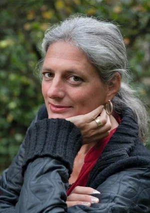 Portraitbild Annette Mierswa 