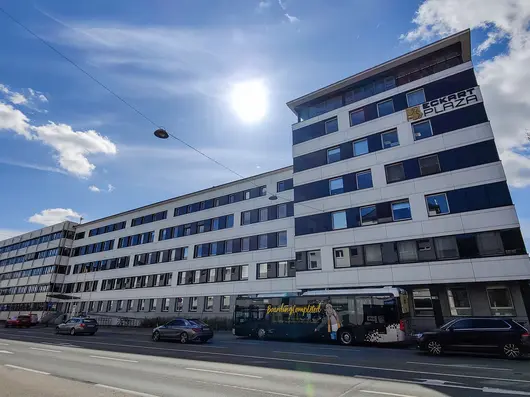 Ämtergebäude Süd in der Schwabacher Straße. Klick öffnet Bild in größerer Ansicht.