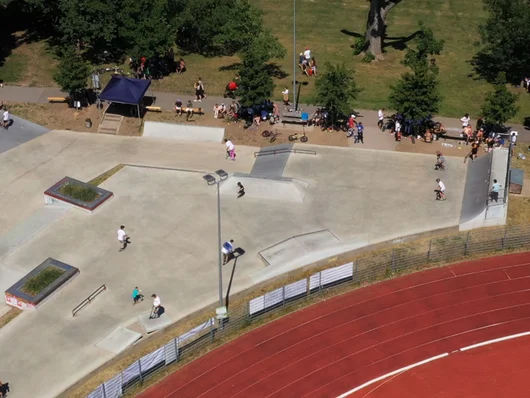 Luftbild des Skateparks Fürth. Klick öffnet Veranstaltungstipp.