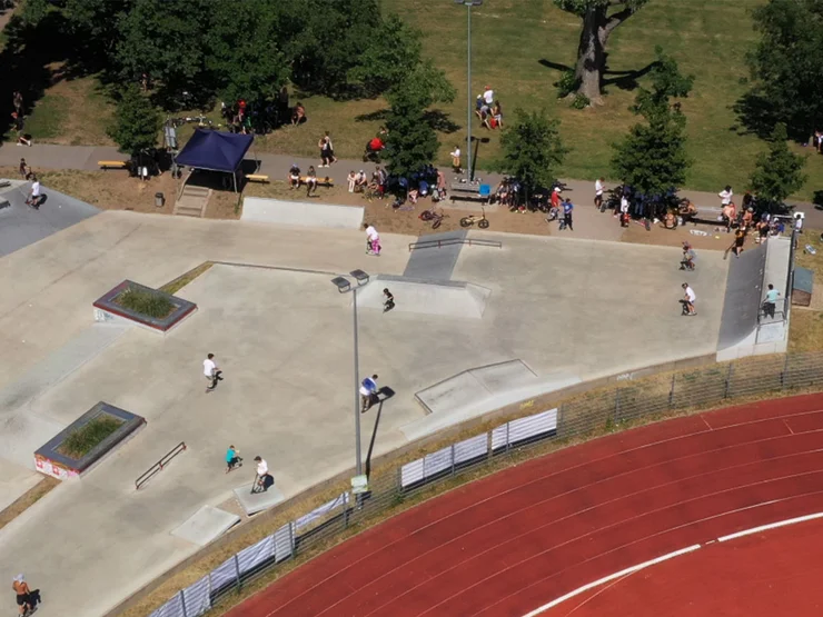 Luftbild des Skateparks Fürth. Klick öffnet Veranstaltungstipp.