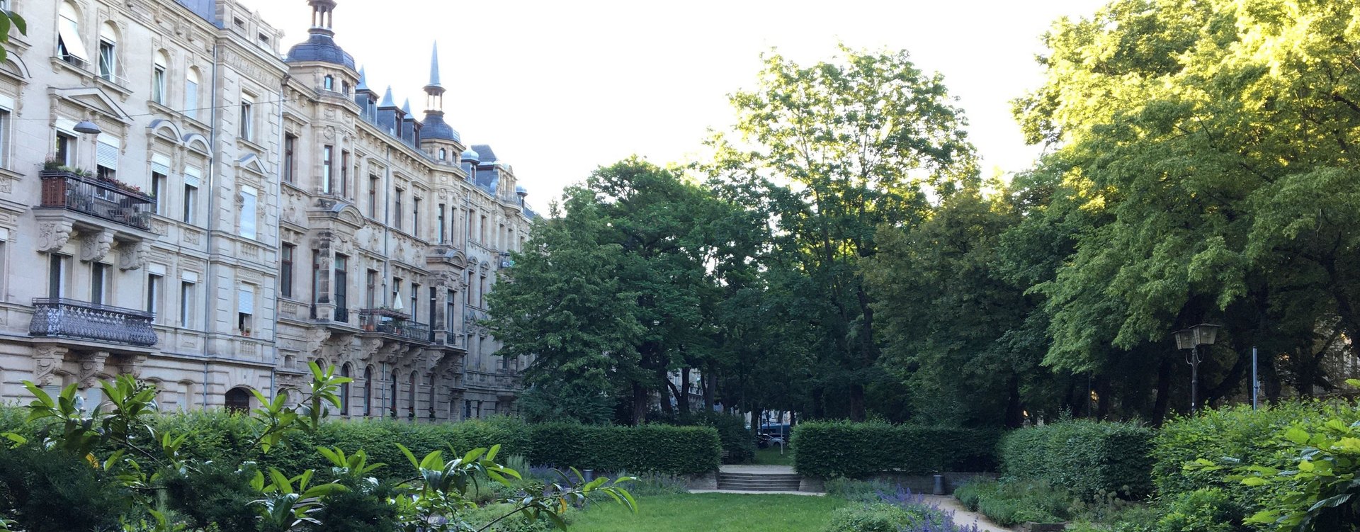 Stadtteil Osttstadt Prunkvolle Häuser an der Königswarter Straße