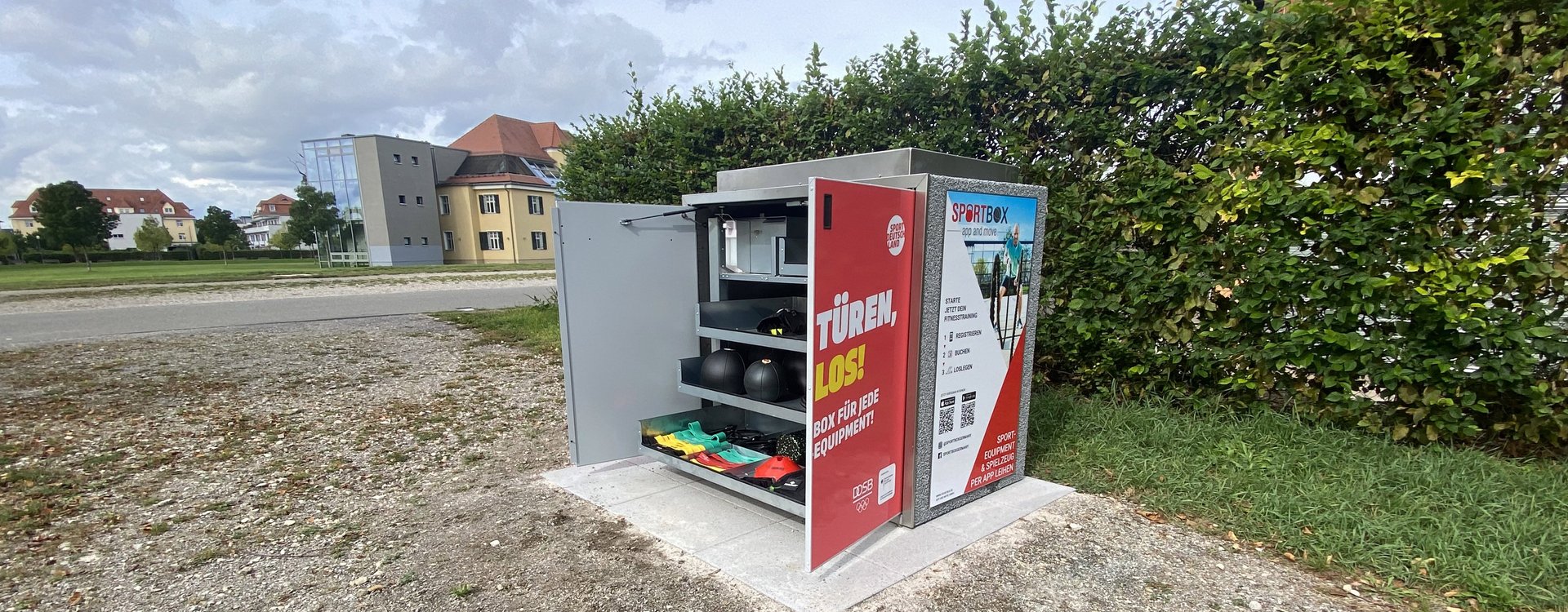 Sportbox im Südstadtpark Sportbox mit Sportgeräten im Südstadtpark