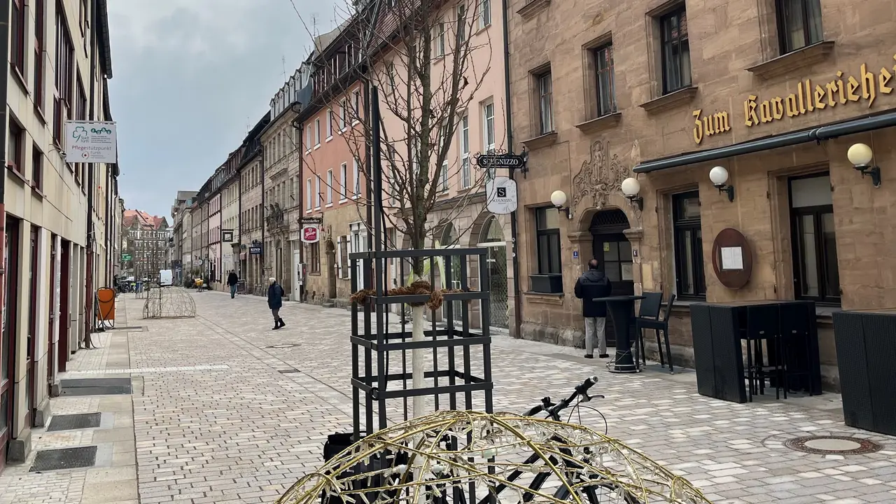 Blick in die Alexanderstraße nach dem Ausbau im November 2024