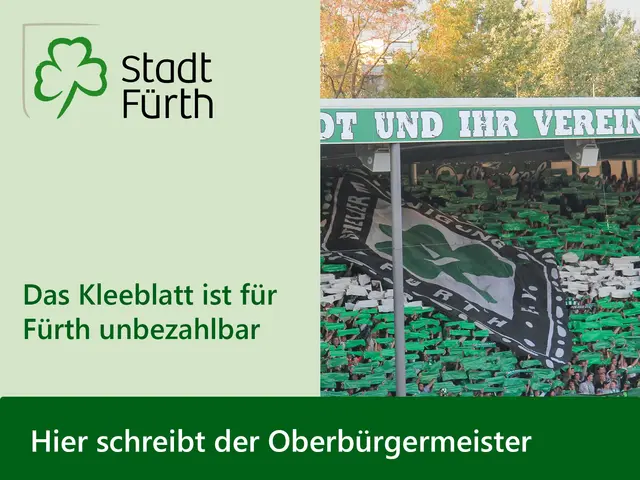 Fanblock mit großer Fahne. Klick öffnet Bild in größerer Ansicht