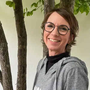 Porträt von Ute Böttcher. Klick öffnet Bild in größerer Ansicht.
