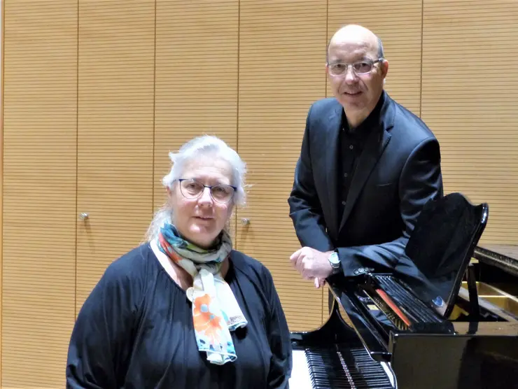 Die Pianistin Sigrid Erbe-Sporer und Bariton Joachim Baumann